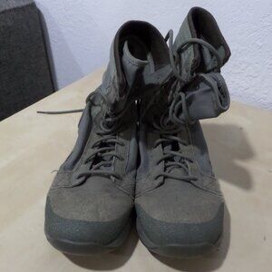 Danner Tachyon 8” Sage Tactical Boots